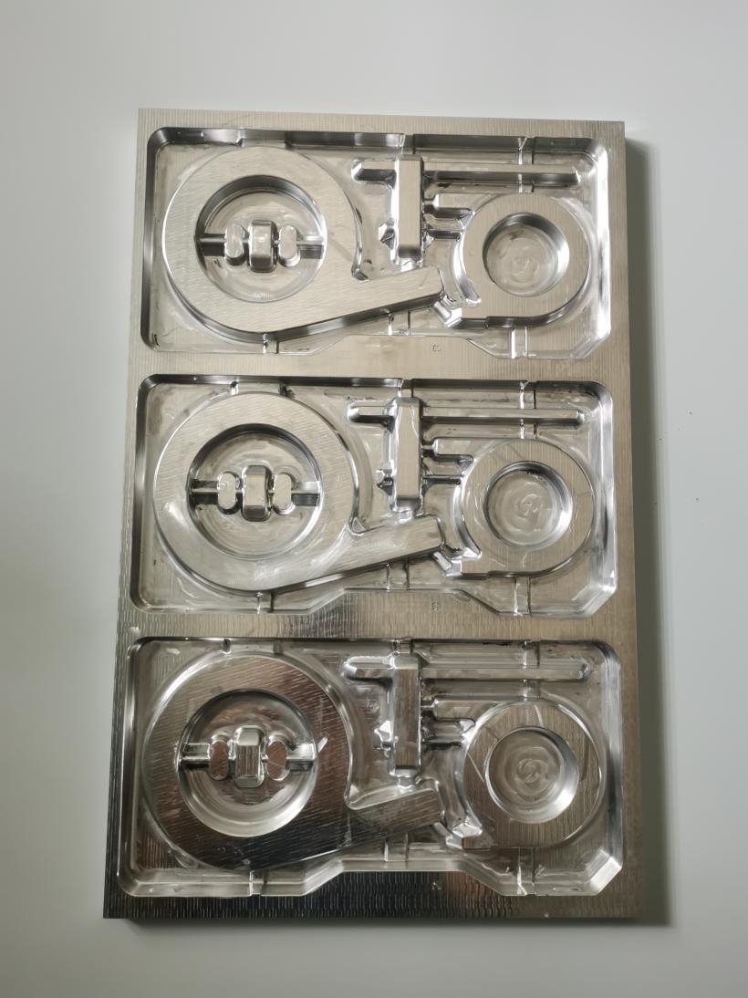 订制铝模具